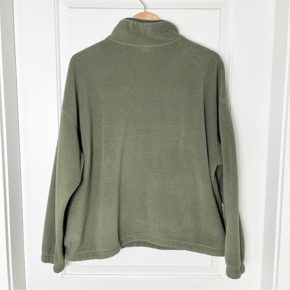 H&M Oversized Olive Green Zip-Up Fleece Sweater –Cozy & Streetwear-Ready, Medium - Picture 8 of 14